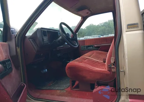 1992 Chevrolet Gmt-400 C1500 z USA, uszkodzony, nr VIN 1GCDC14K1NZ181526